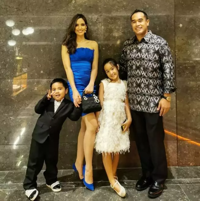 nia ramadhani enggan tambah anak Instagram