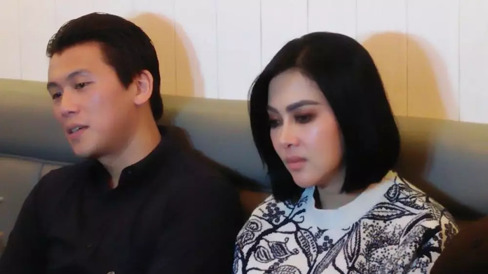 Syahrini masak © 2019 brilio.net