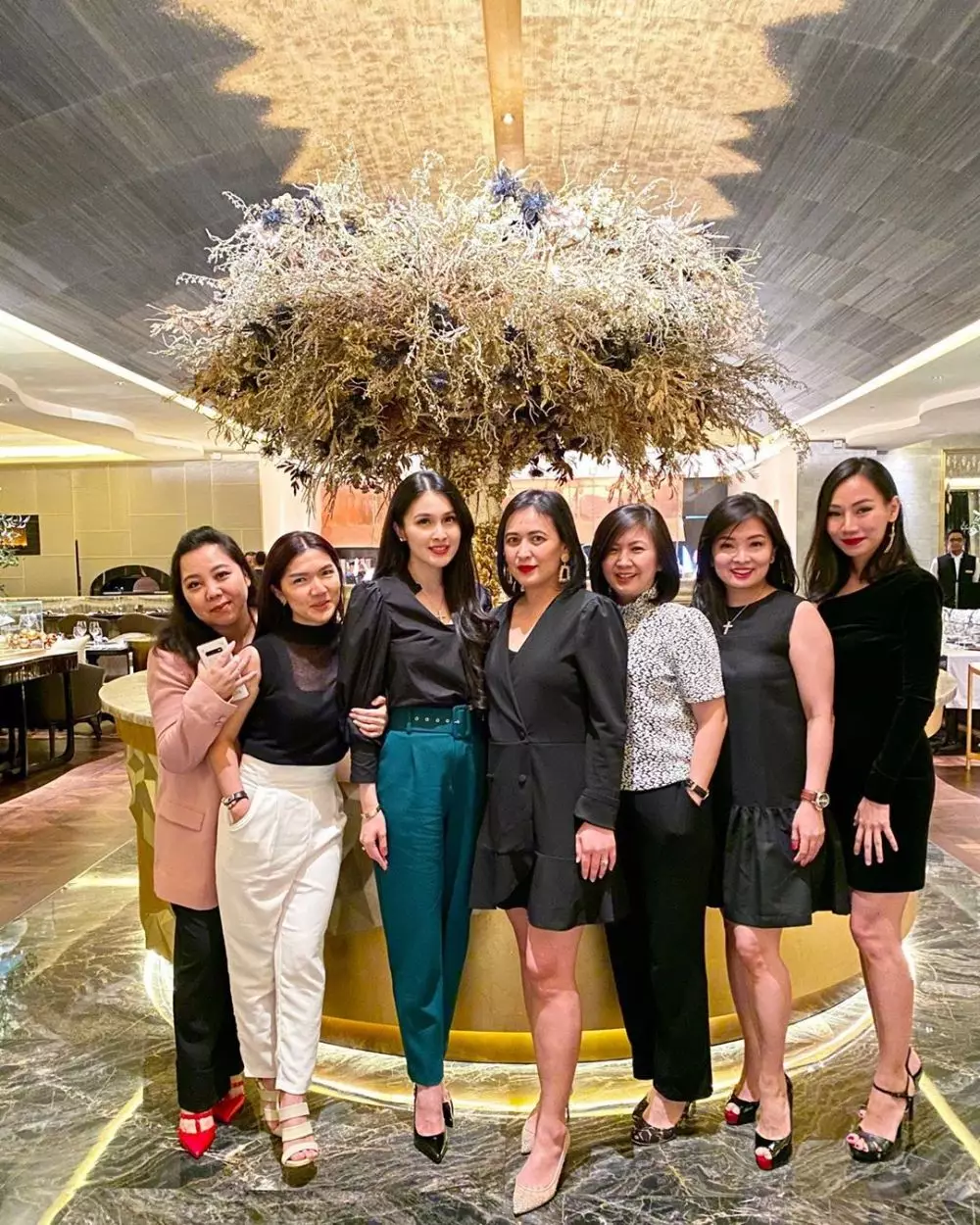 Nilai kehidupan Sandra Dewi pasca menikah © 2019 Instagram/@sandradewi88