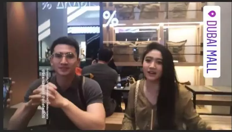 Verrel Bramasta Febby Rastanty liburan di Dubai © 2019 instagram.com