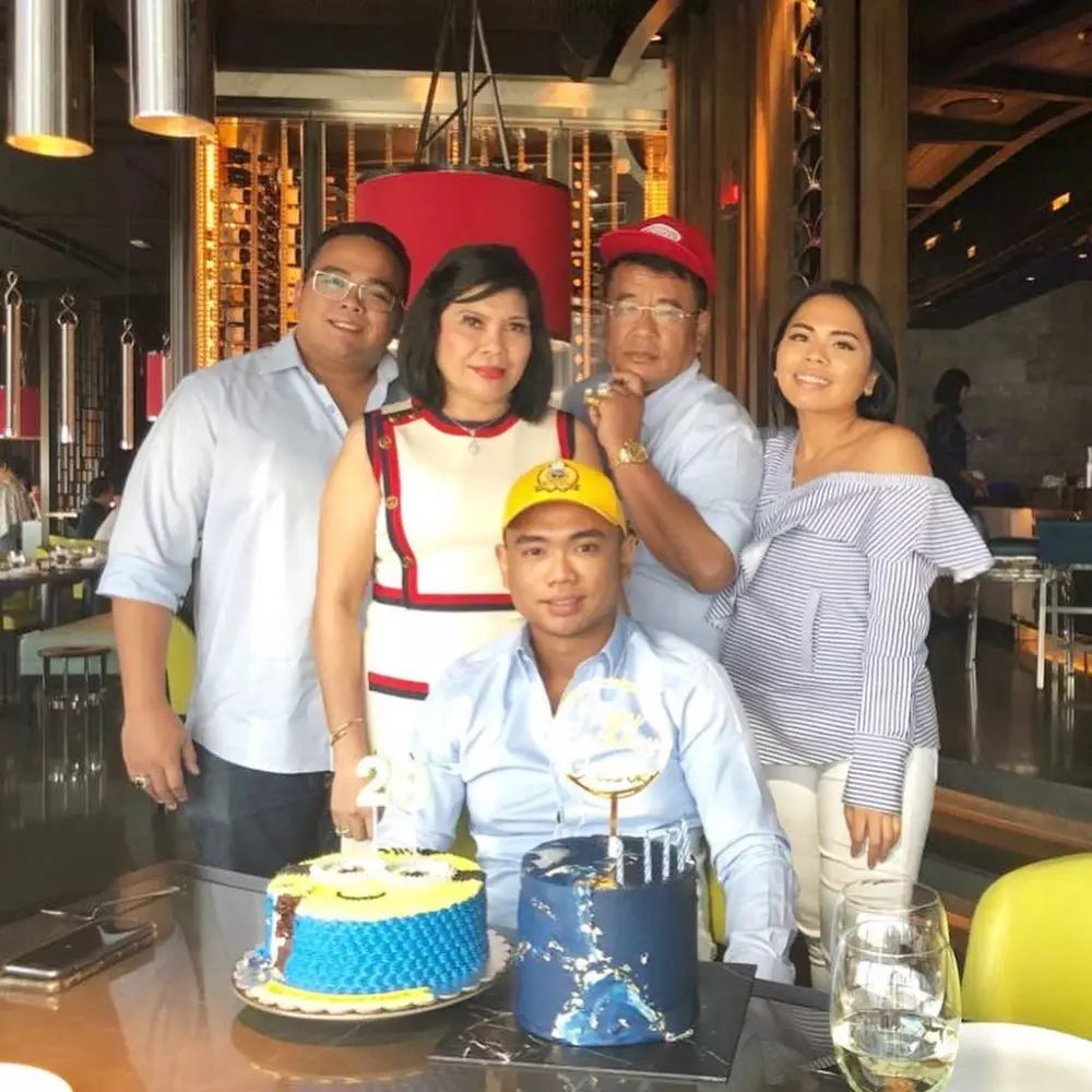 Syarat anak Hotman Paris dapat warisan © 2019 instagram.com