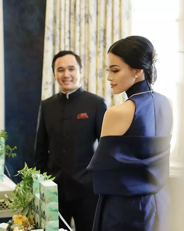 Pertunangan Adri Martowardjojo mantan Angel Pieters © 2019 instagram.com