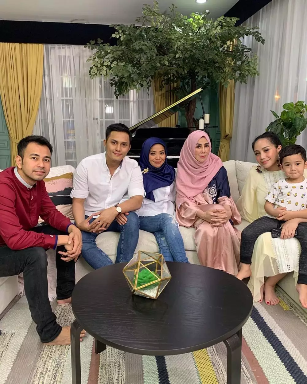 Muzdalifah dan seleb lain  Instagram  Muzdalifah dan seleb lain  Instagram