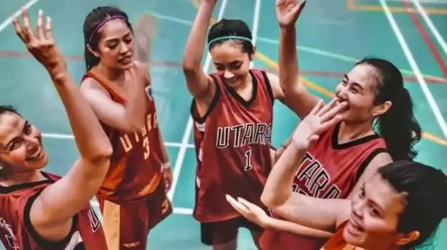 Maudy Koesnaedi ternyata jago basket © 2019 instagram.com