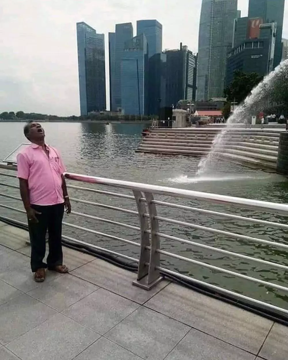 pose bapak foto © 2019 brilio.net