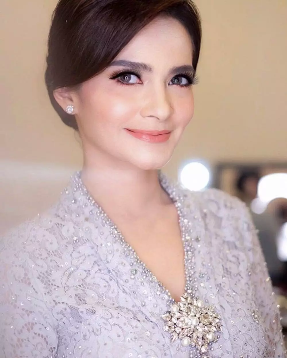 Sumber kekayaan Cut Tari Instagram  Sumber kekayaan Cut Tari Instagram