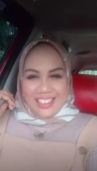 elly sugigi potong gigi © 2019 brilio.net