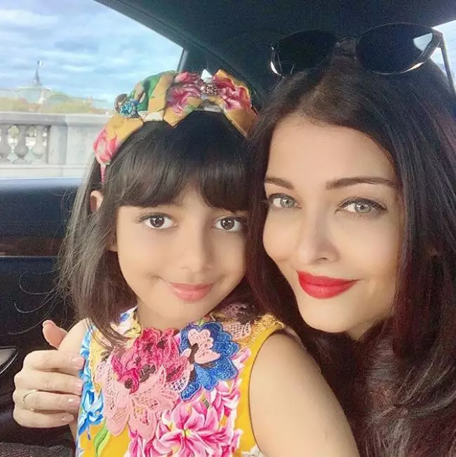potret anak aishwarya rai  Instagram