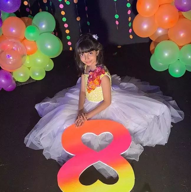 potret anak aishwarya rai  Instagram