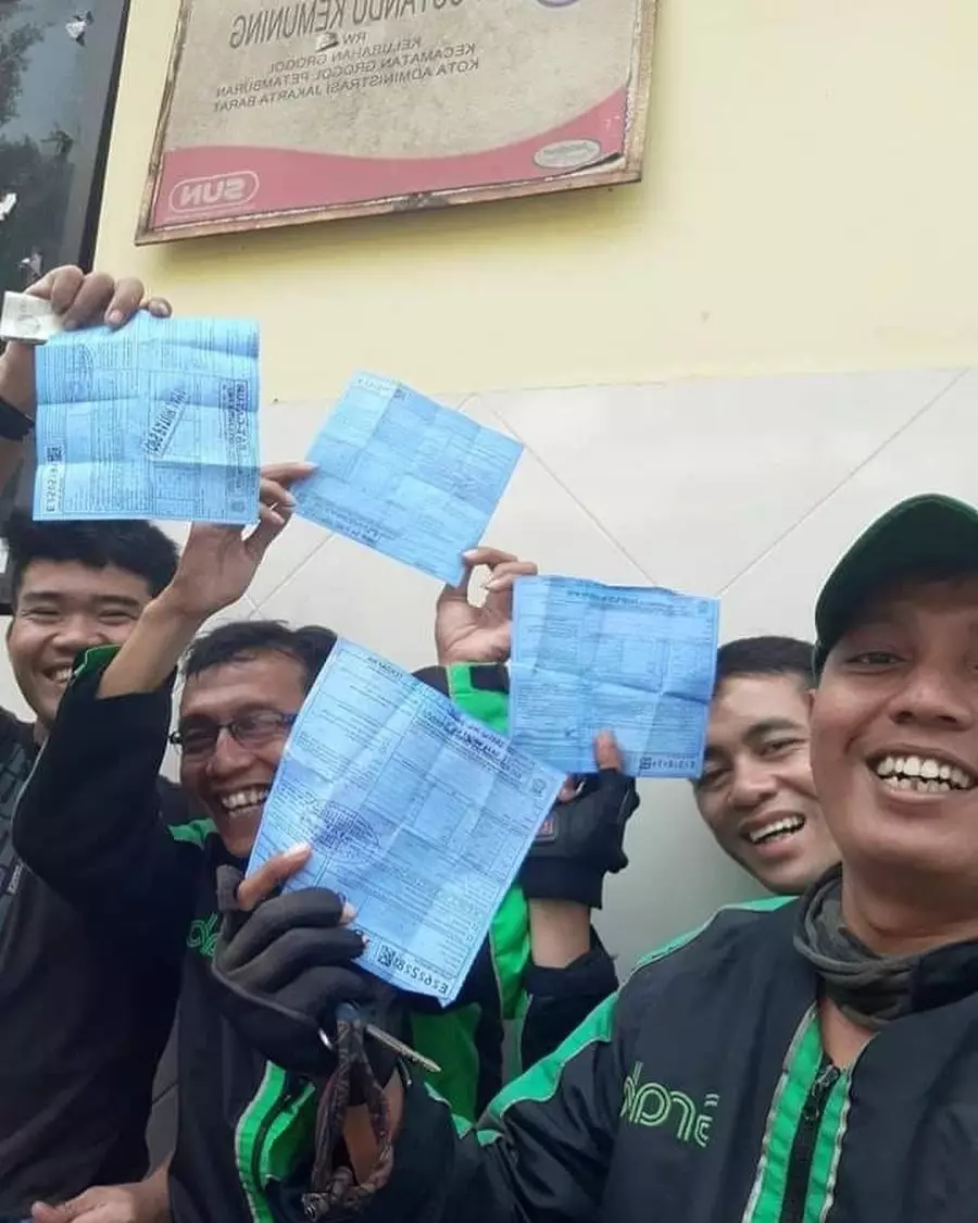 curhat driver ojek online ditilang © berbagai sumber