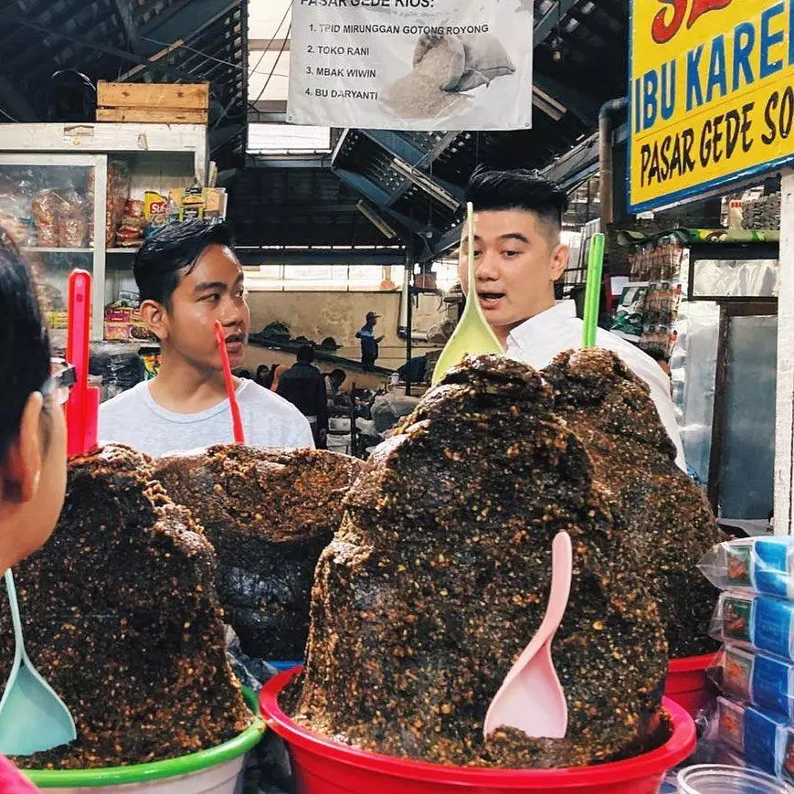 persahabatan arnold gibran kaesang © 2019 brilio.net