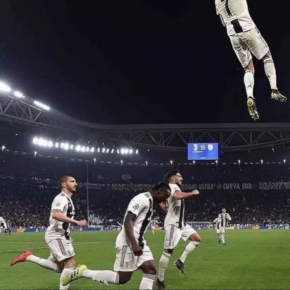 meme lucu lompatan fantastis ronaldo © berbagai sumber meme lucu lompatan fantastis ronaldo © berbagai sumber