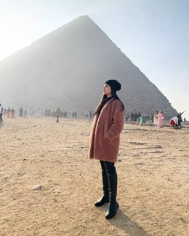 7 Potret liburan Felicya Angelista di Mesir, impian jadi nyata © 2019 instagram.com 7 Potret liburan Felicya Angelista di Mesir, impian jadi nyata © 2019 instagram.com