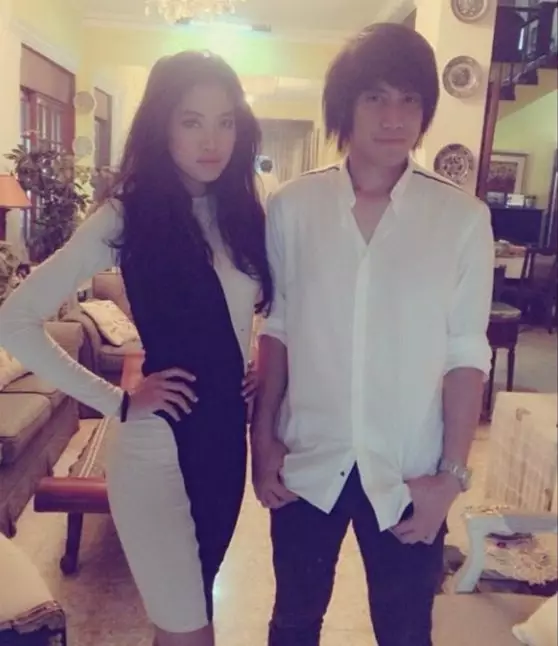 7 Potret kedekatan Kevin Aprilio & Widi, akui seperti suami istri © 2019 instagram.com 7 Potret kedekatan Kevin Aprilio & Widi, akui seperti suami istri © 2019 instagram.com