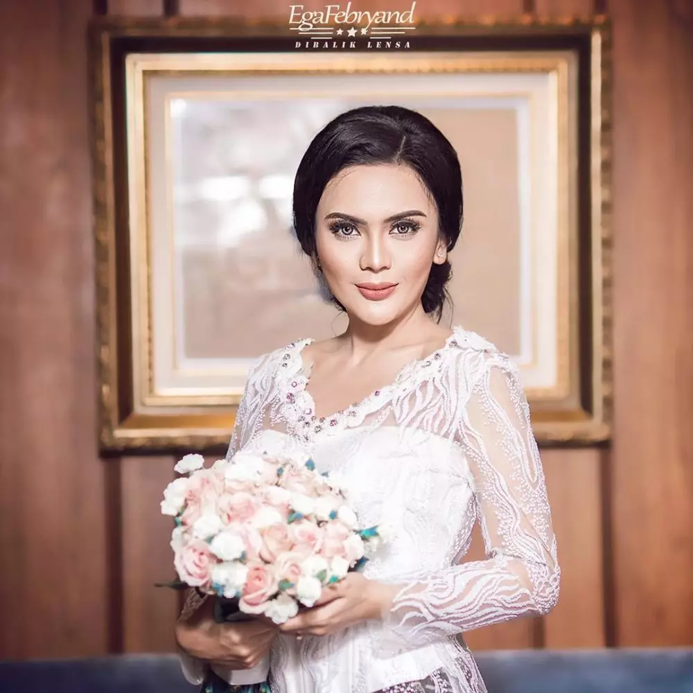 Seleb rahasiakan suami  Instagram  Seleb rahasiakan suami  Instagram