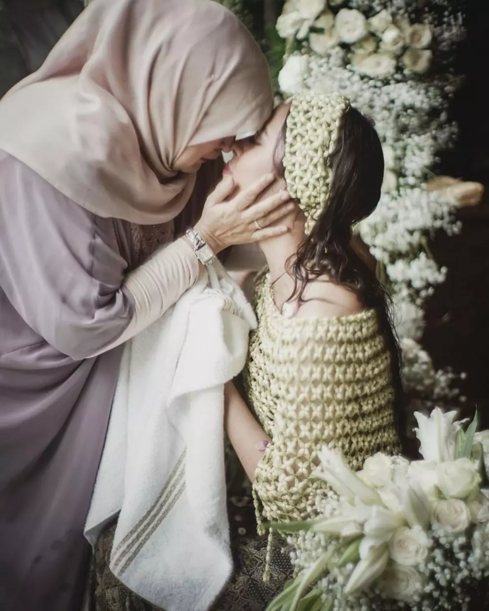 Unggahan seleb cantik Hari Ibu Instagram  Unggahan seleb cantik Hari Ibu Instagram