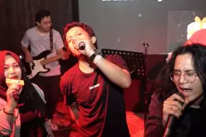 Begini keseruan anak muda saat ikutan Kontes Adu Singing, pecah abis