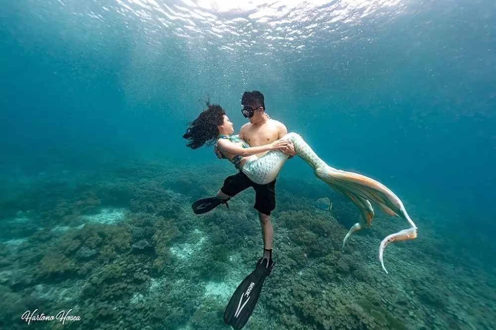 Momen prewedding Boy William di dalam laut Instagram 