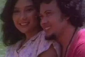 Potret terbaru 5 seleb cantik lawan main Rhoma Irama di film