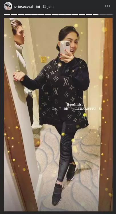 Potret Syahrini dan Reino Barack liburan ke London Instagram/@princessyahrini Potret Syahrini dan Reino Barack liburan ke London Instagram/@princessyahrini