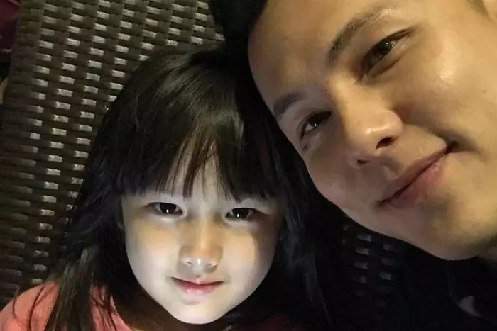 Wajah anak cewek seleb ini mirip banget ayahnya instagram 