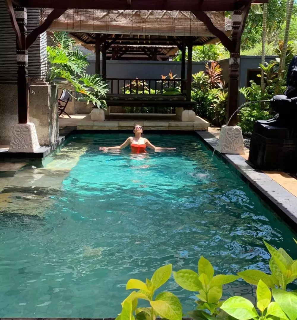 Gaya liburan Angel Karamoy © 2019 brilio.net