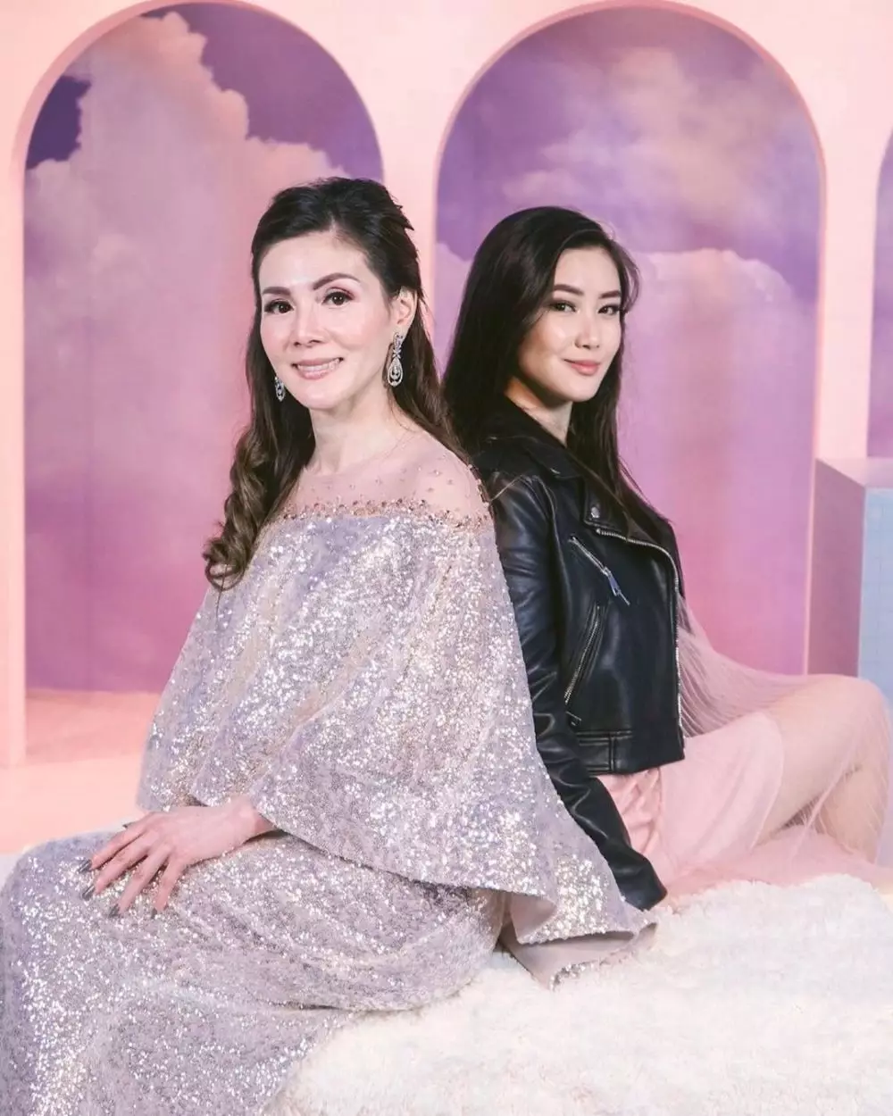 Karen dan ibu  Instagram 