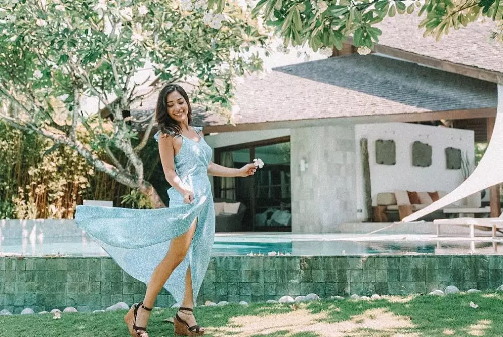 Nikita Willy pamer bahu  Instagram 