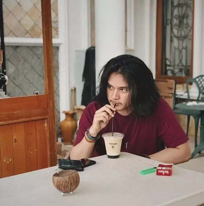 esa sigit rambut gondrong  Instagram