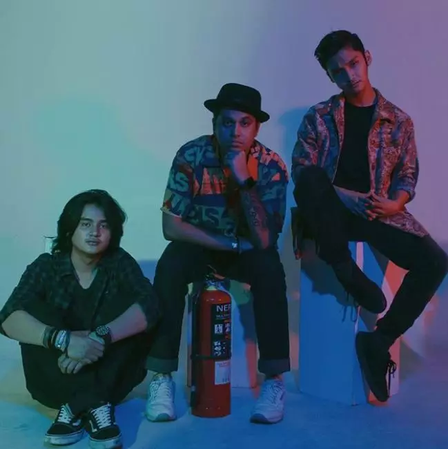 esa sigit rambut gondrong  Instagram