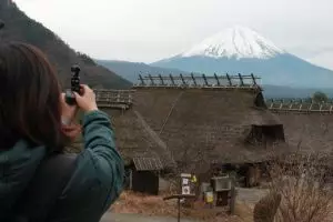 Menguak desa tradisional di kaki Gunung Fuji, ada misteri juga lho
