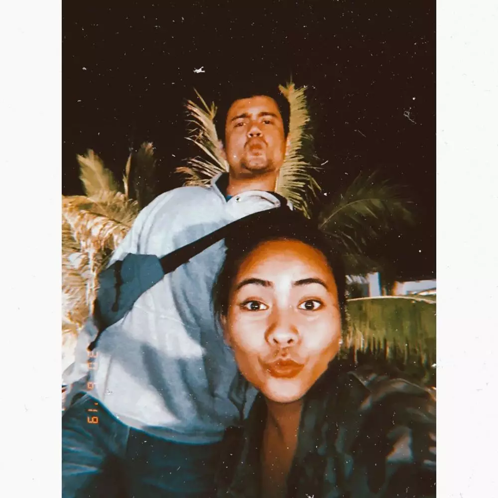 Bobby dan pasangan Instagram 