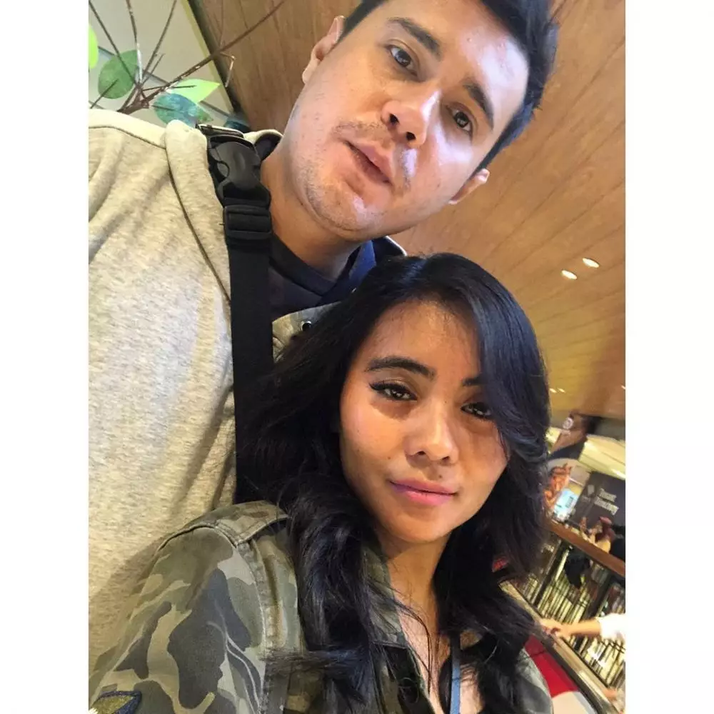 Bobby dan pasangan Instagram 