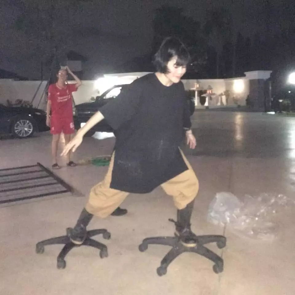 life hack nyeleneh orang mager © 2019 1cak.com life hack nyeleneh orang mager © 2019 1cak.com