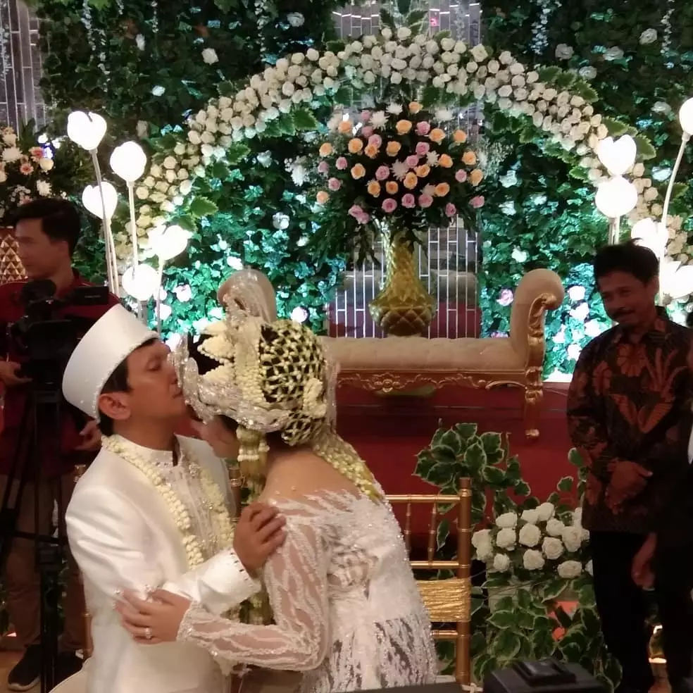 momen akad nikah Ginanjar dan Tiara Amalia © 2019 instagram.com