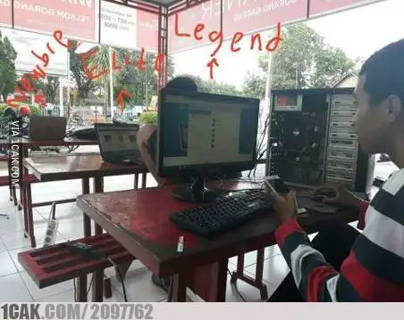 potret lucu orang numpang belajar © 2019 instagram.com