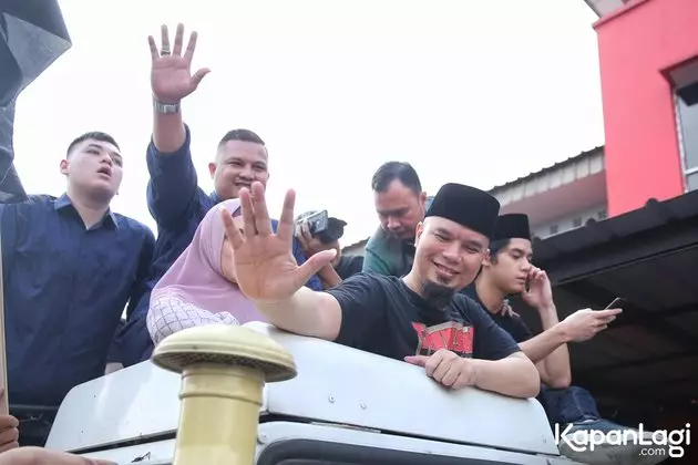 7 Momen Ahmad Dhani bebas penjara, diarak pakai truk Unimog © 2019 kapanlagi.com