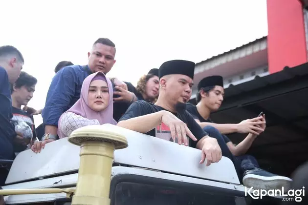 7 Momen Ahmad Dhani bebas penjara, diarak pakai truk Unimog © 2019 kapanlagi.com