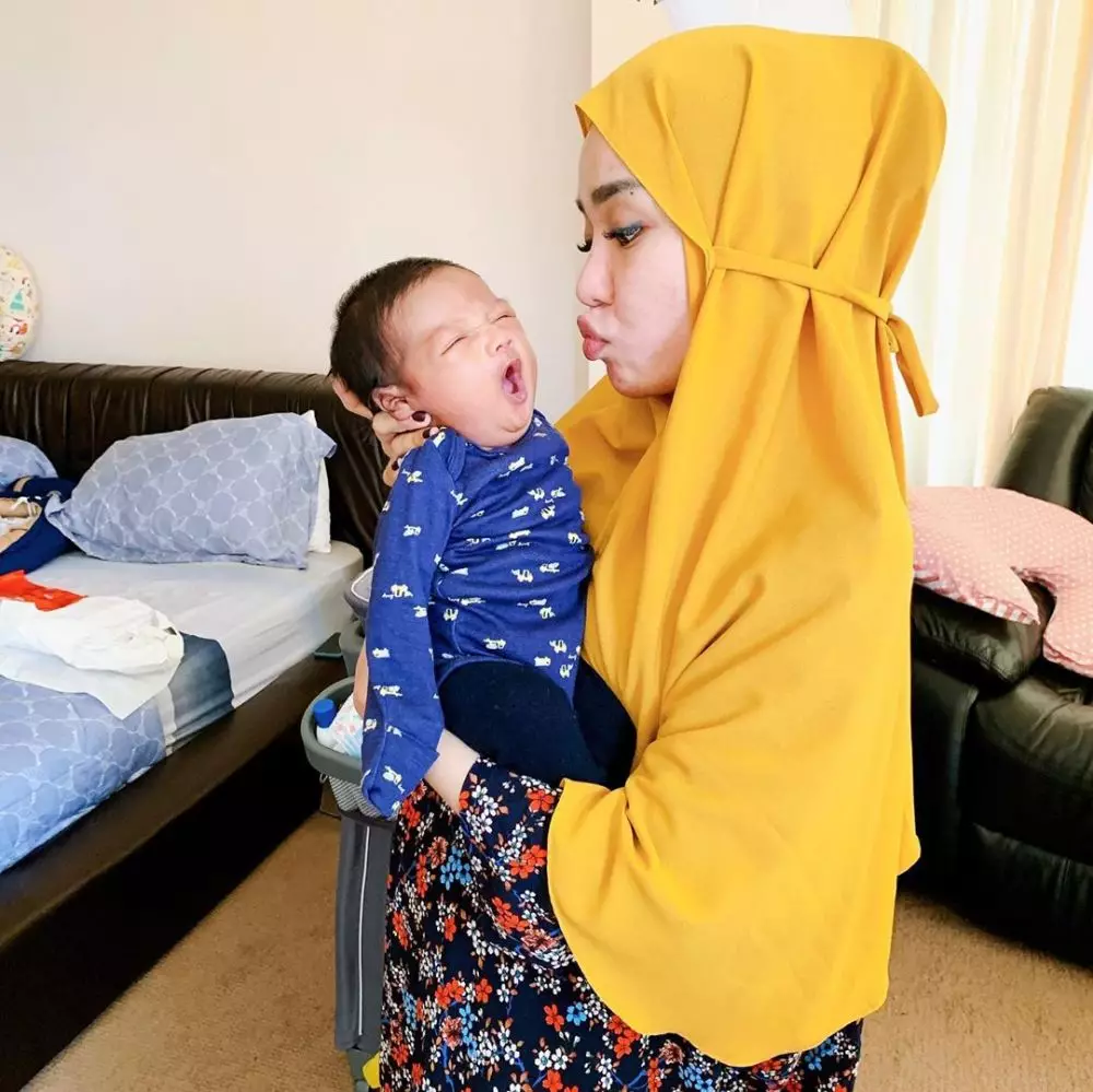 10 Potret rumah mewah Medina Zein, koleksi tasnya bikin melongo © 2019 instagram.com 10 Potret rumah mewah Medina Zein, koleksi tasnya bikin melongo © 2019 instagram.com