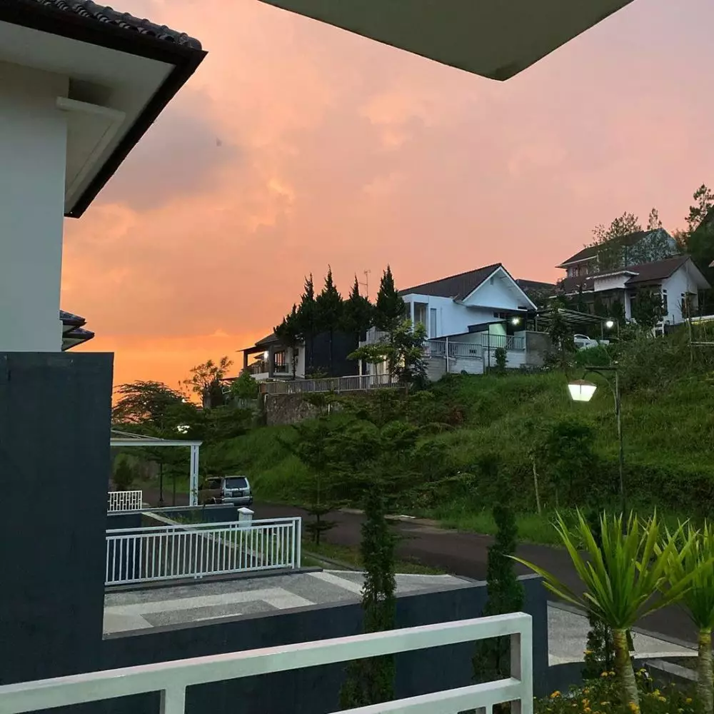 10 Potret rumah mewah Medina Zein, koleksi tasnya bikin melongo © 2019 instagram.com 10 Potret rumah mewah Medina Zein, koleksi tasnya bikin melongo © 2019 instagram.com