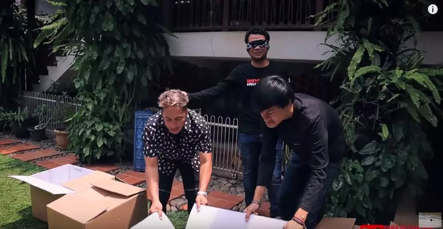 potret kompak Irfan Hakim dan Panji YouTube potret kompak Irfan Hakim dan Panji YouTube