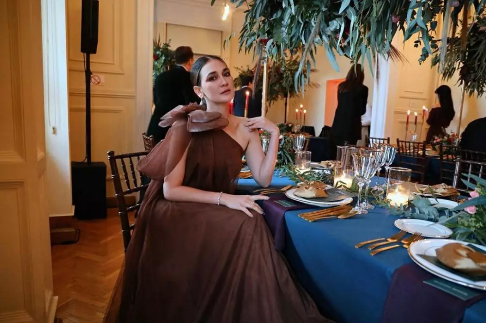 Momen mesra Luna Maya & Ryochin Instagram 