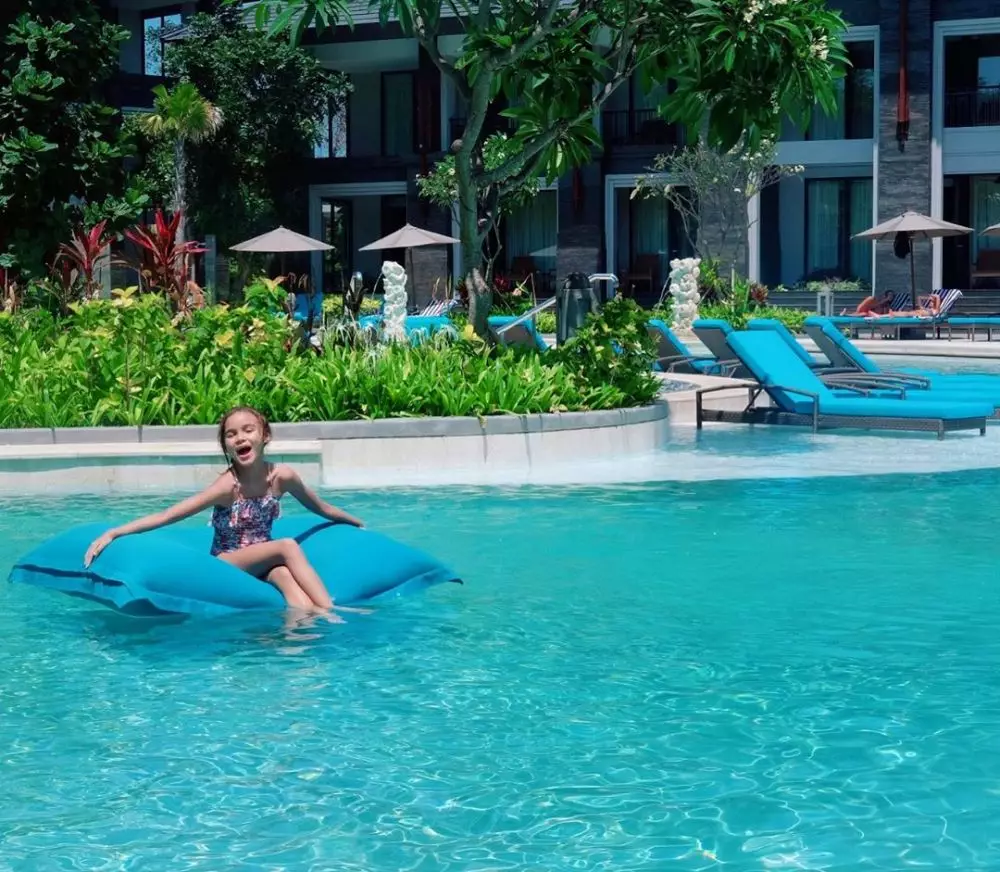 Gaya Chloe anak Melaney Ricardo © 2019 brilio.net Gaya Chloe anak Melaney Ricardo © 2019 brilio.net