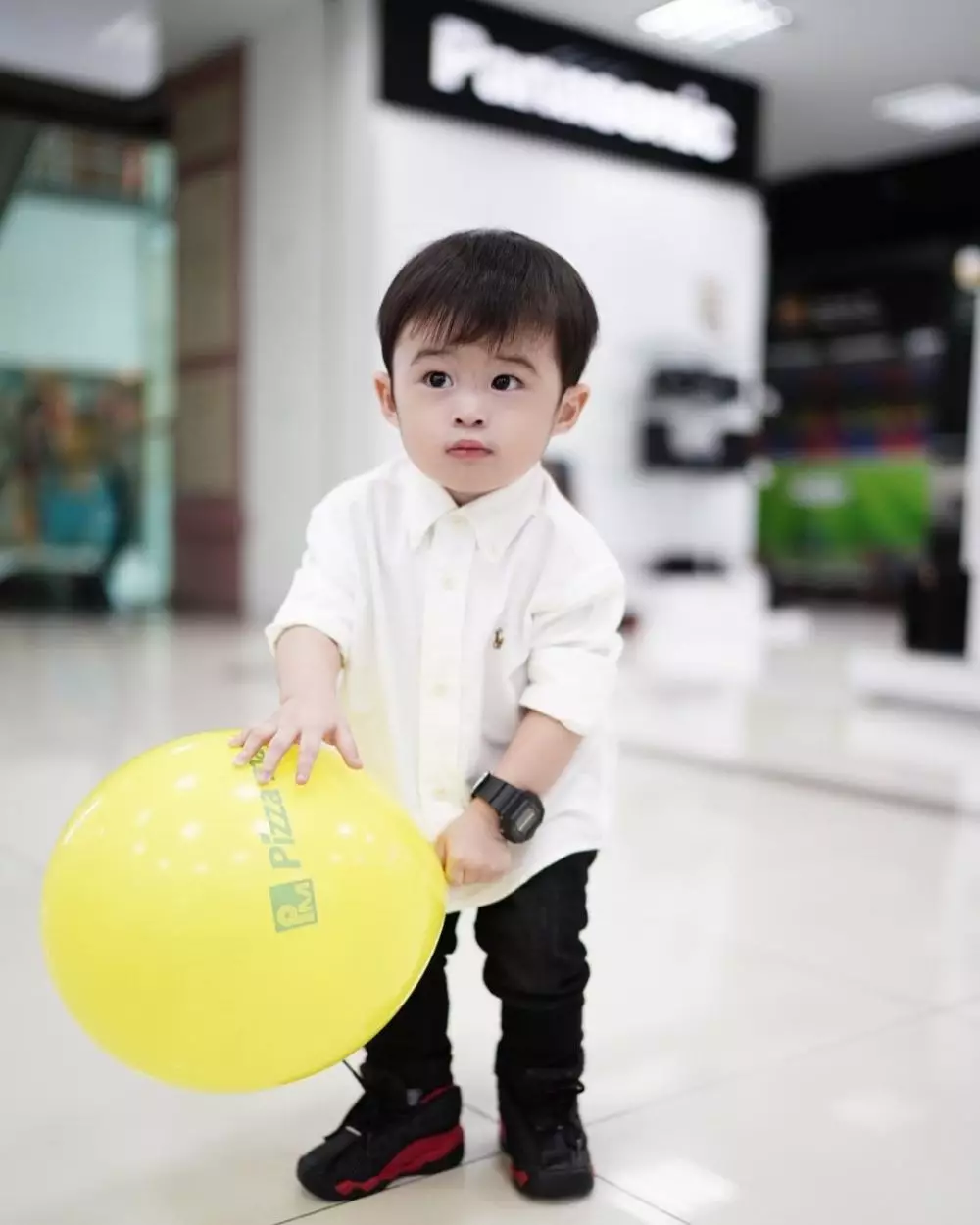 Gaya Raphael Moeis © 2019 brilio.net