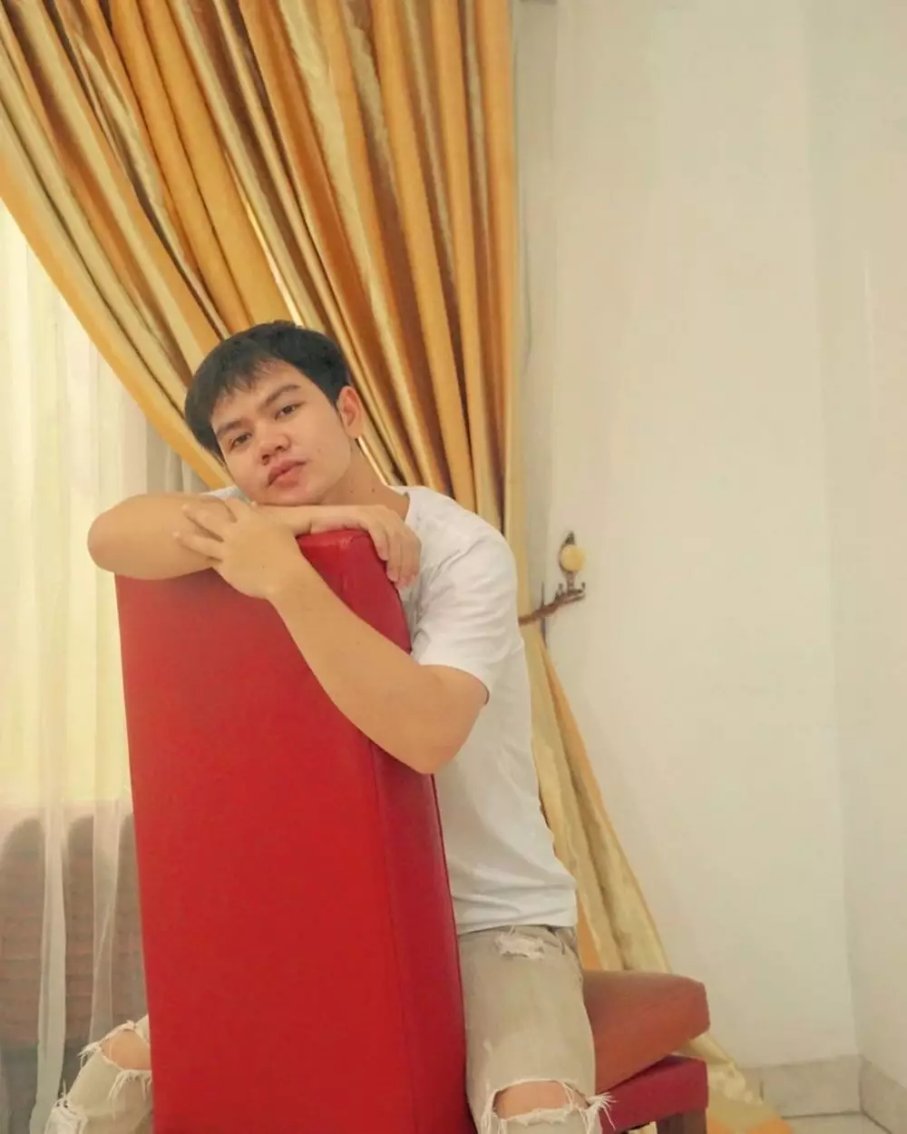 Gaya Faul LIDA juara D'Academy Asia 5 di luar panggung Instagram/@faul.lida2019