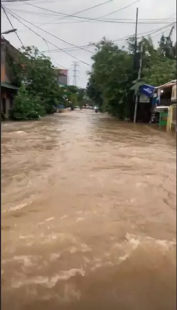 rumah evi masamba banjir © 2020 brilio.net rumah evi masamba banjir © 2020 brilio.net