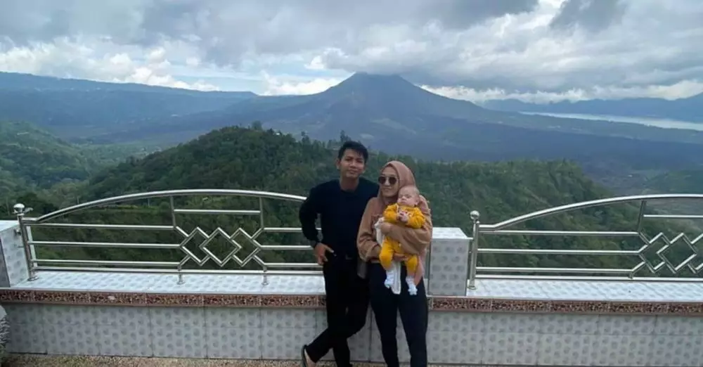 Angga Putra di Bali instagram 