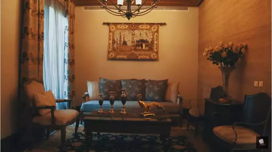 isi rumah sarita Sarita Abdul