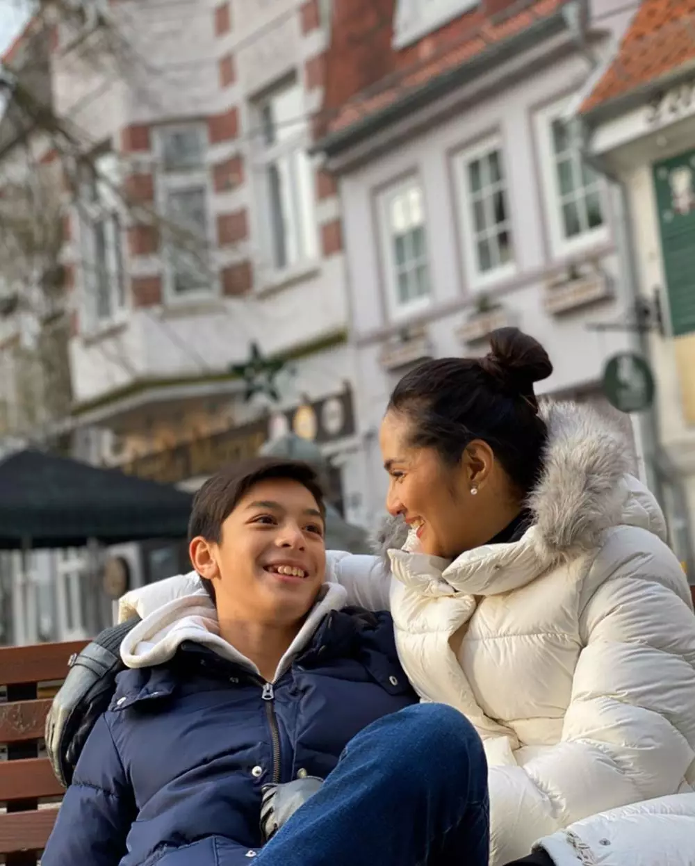 Maudy Koesnaedi di Jerman Instagram Maudy Koesnaedi di Jerman Instagram