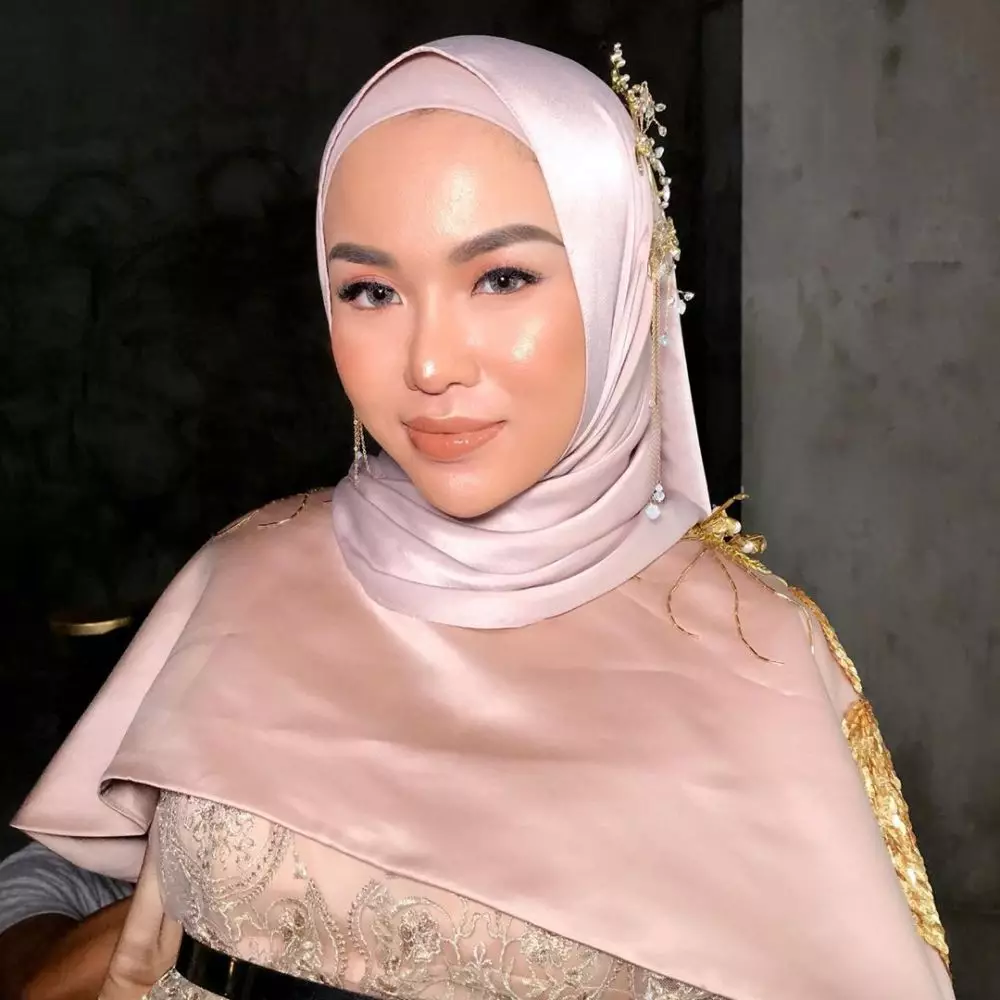 Konsumsi obat keras, Medina Zein tak beri ASI ke anak kedua © 2020 instagram.com